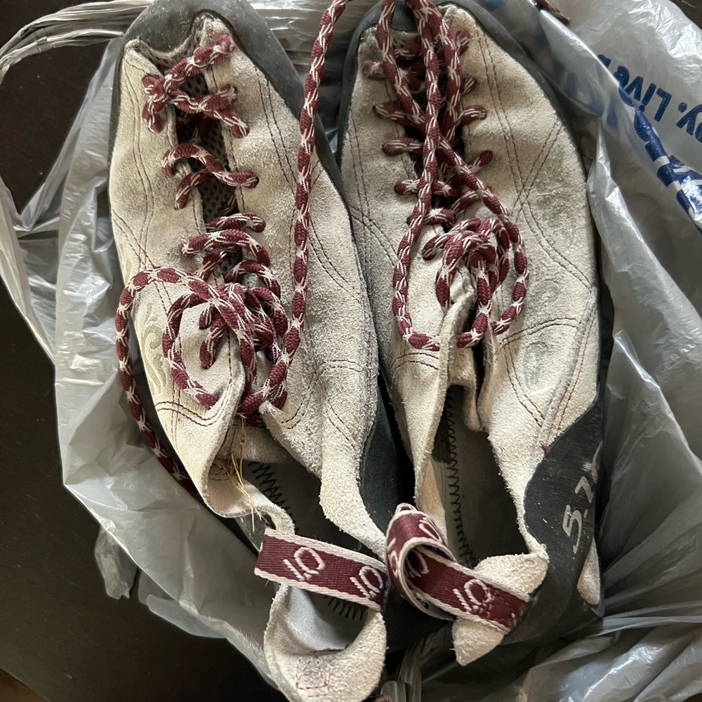 Stealth C4 climbing shoes